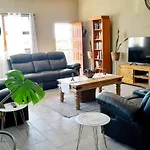 The Rustic Oak Guesthouse